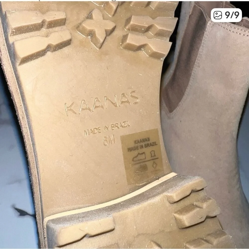 NEW Kaanas MontenegroBeige Suede Chelsea Booties Size 6